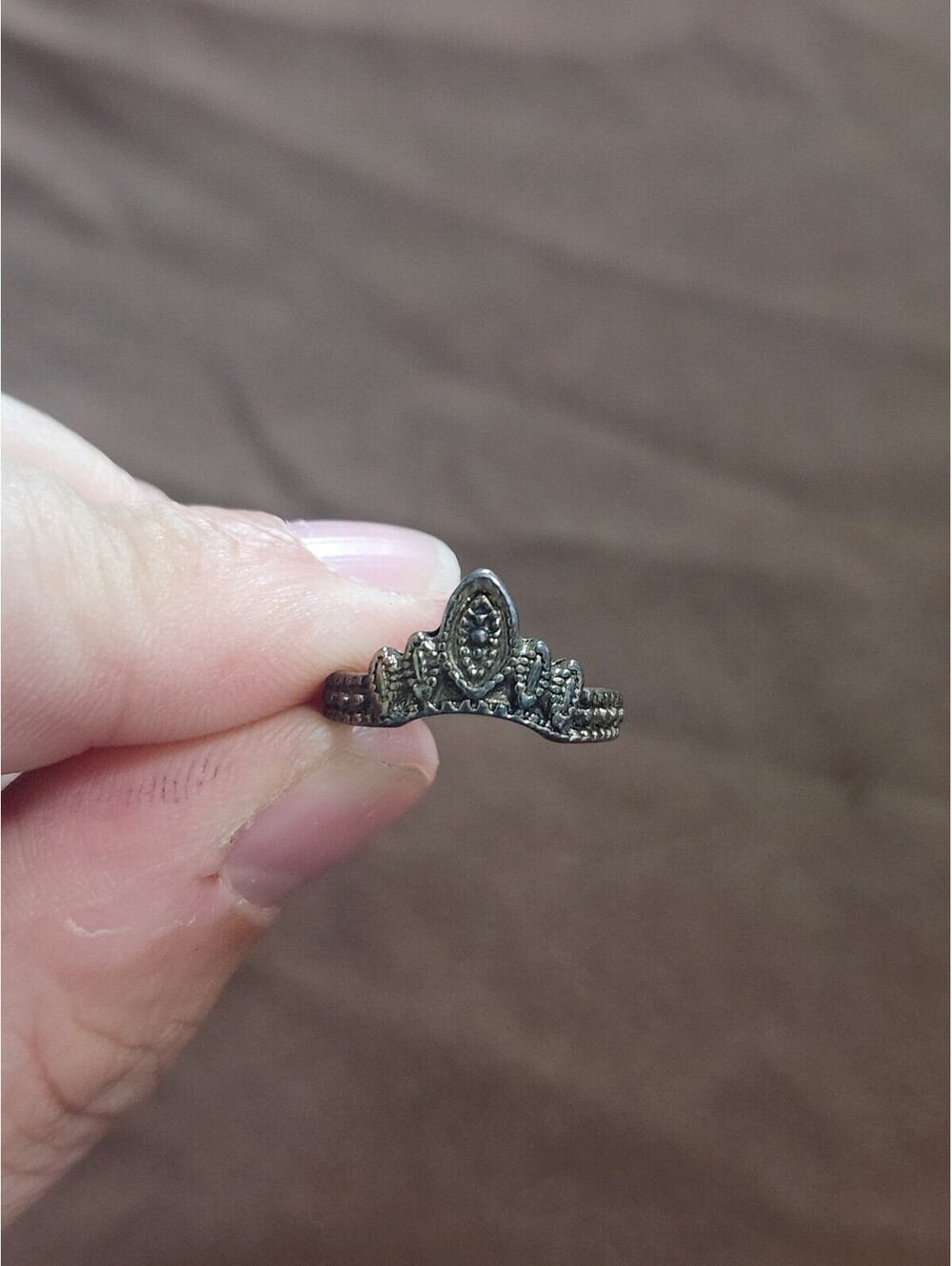Vintage Style Silver Tone Crown Design Ring Size 5.5